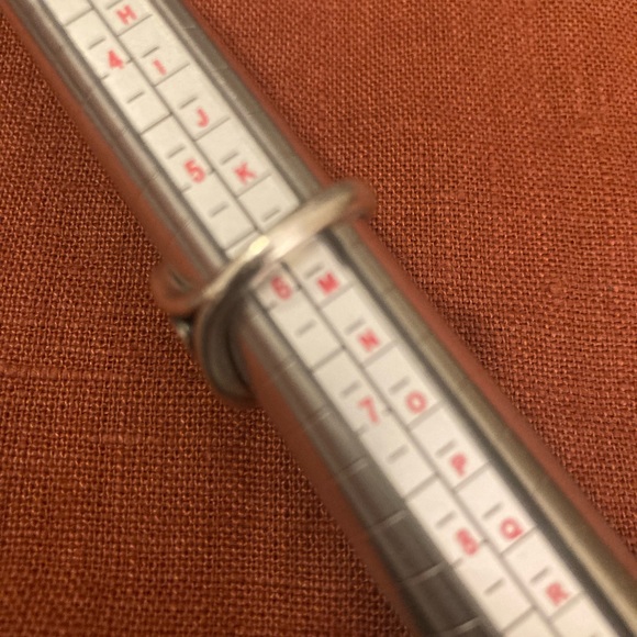 Retired - James Avery - Scrolled French Heart Ring - 5 3/4 - Picture 3 of 4